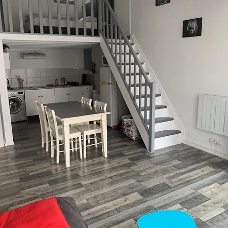 Très bel appartement mezzanine de 37m2 refait à neuf Gruissan Extérieur photo