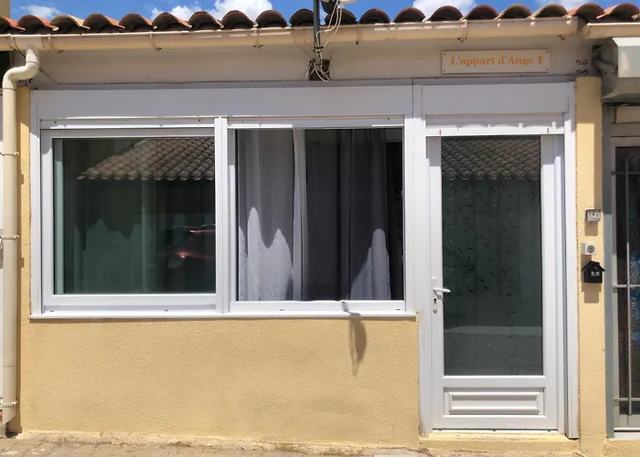 L Appart D Ange 1 Idealement Situe 37M2 Entre Port Et Village