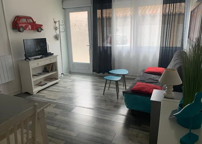 L Appart D Ange 1 Idealement Situe 37M2 Entre Port Et Village